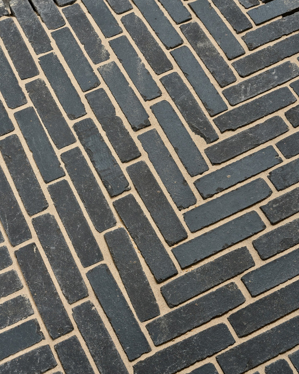 Flanders Charcoal Tumbled Clay Pavers