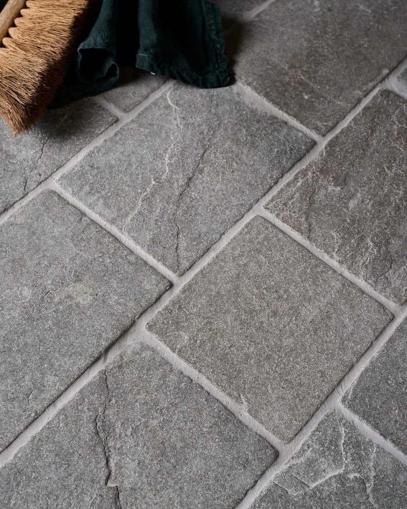 Galway Limestone Cobble Seasoned Finish|||