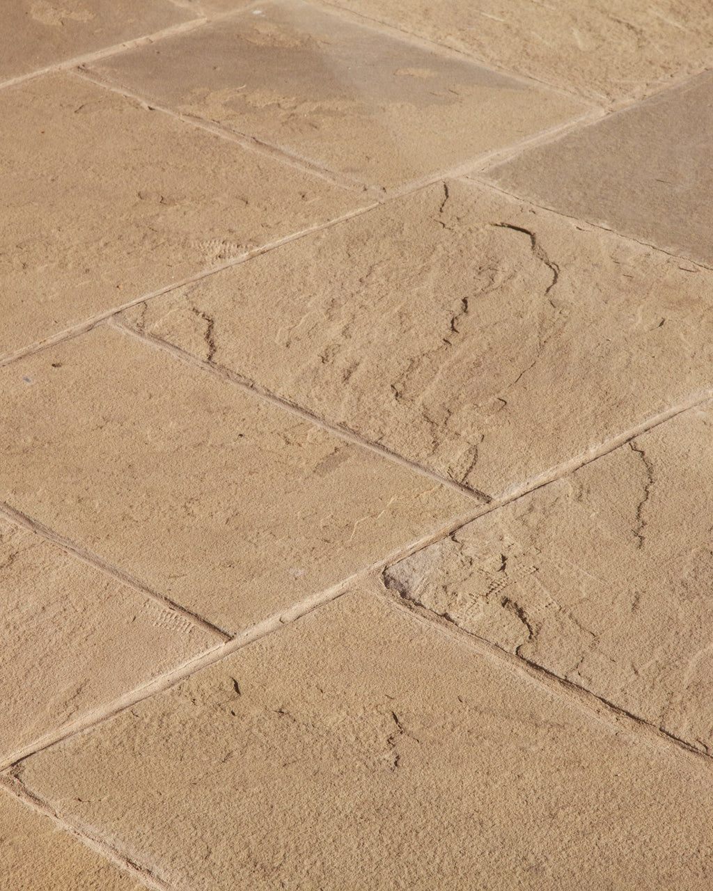 Hampledon Buff York Sandstone Riven