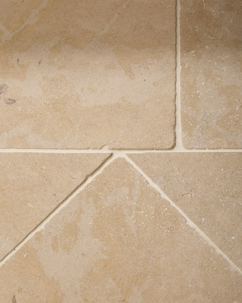 Lacock Limestone Tumbled Finish