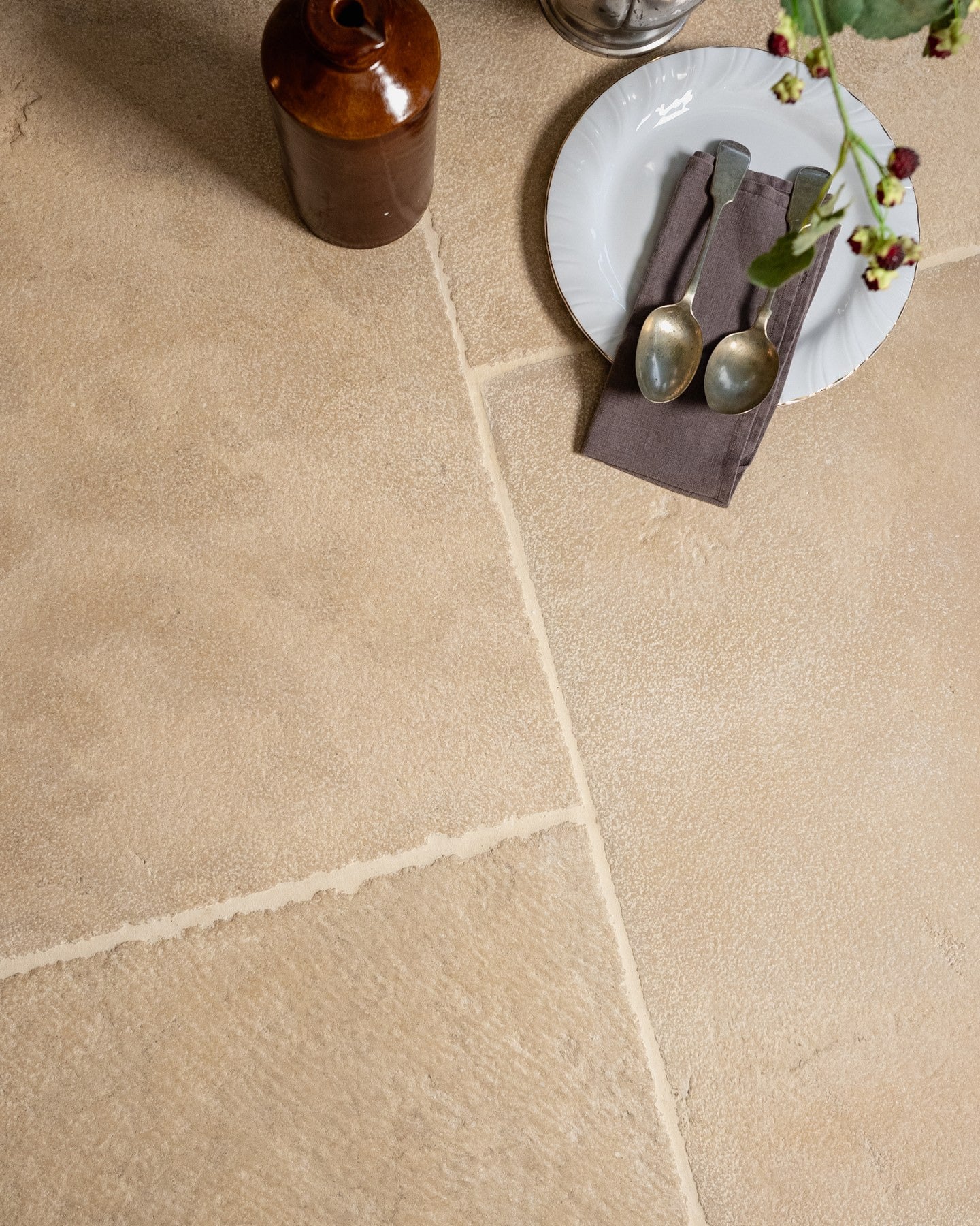 Touraine Limestone Seasoned