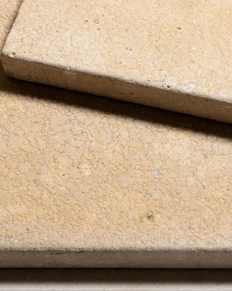 Wychwood Limestone Tumbled & Etched Double Pencil Coping