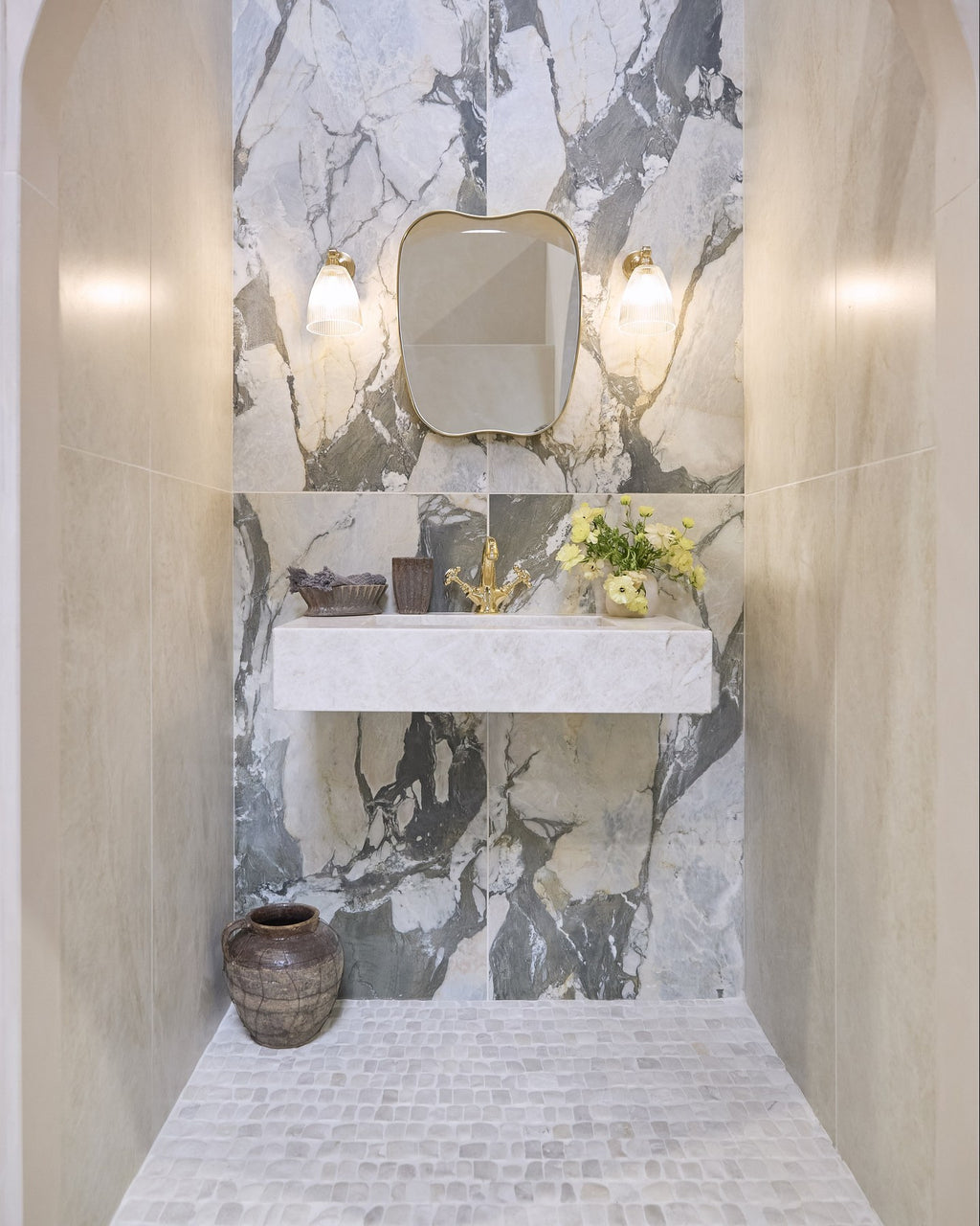 Enso Cobble Mosaic Strip Chalk