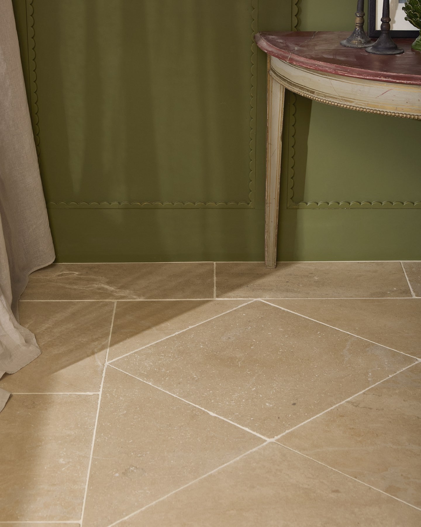 Lacock Limestone Tumbled Finish
