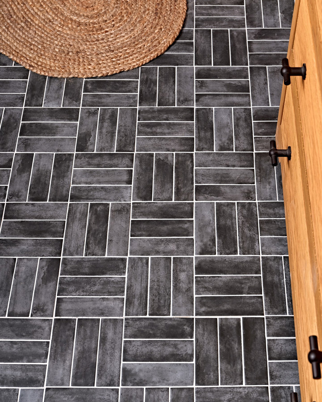 Petite Porcelain Matt Graphite