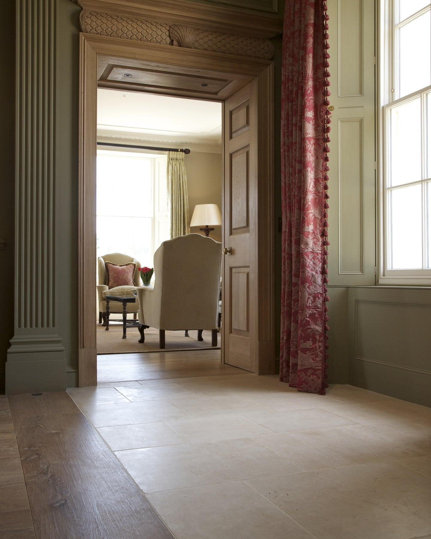 Portland Classic Limestone Artisan Aged Finish 50 x Random x 1.5cm