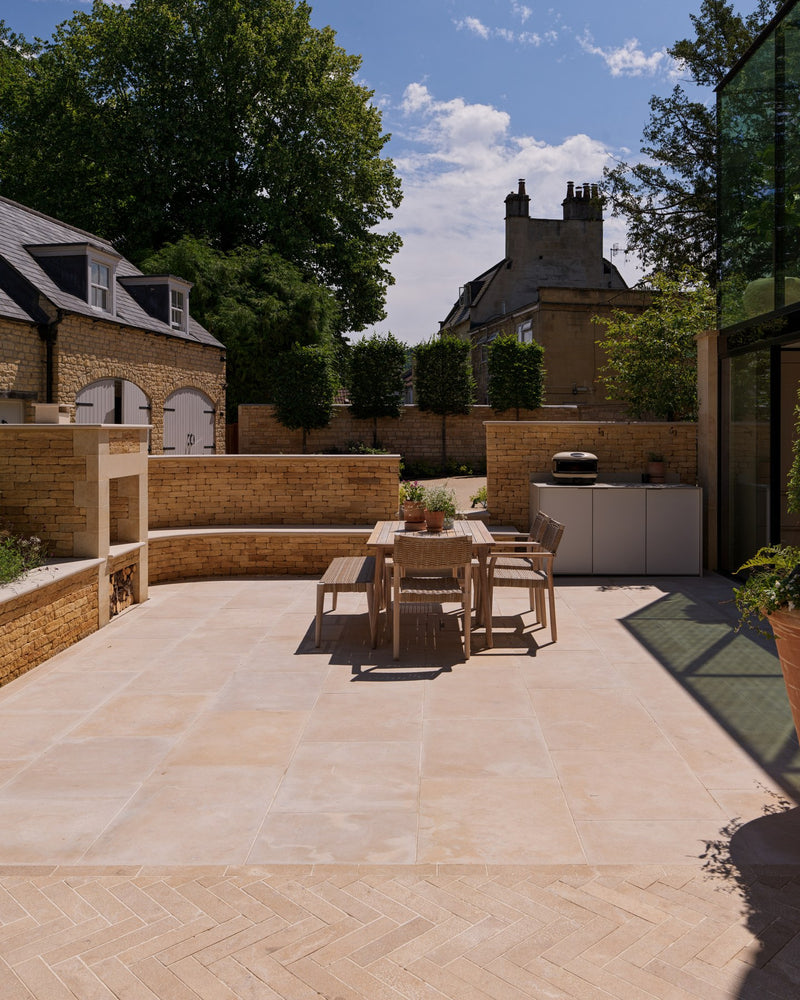 Buscot Limestone Paving Tumbled & Etched Finish||buscot-limestone-parquet-tumbled-and-etched-finish
