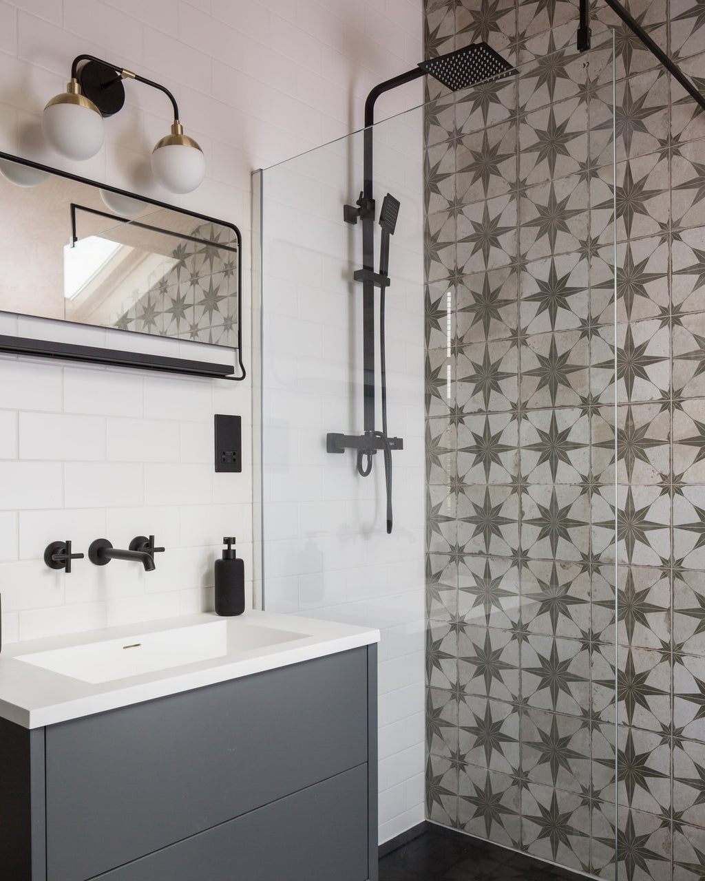 Spitalfields Ceramic Retro Star Sage