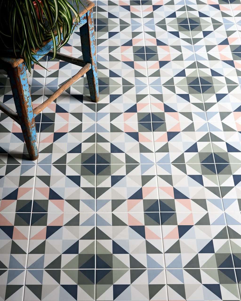 Kaleidoscope Porcelain Skipper