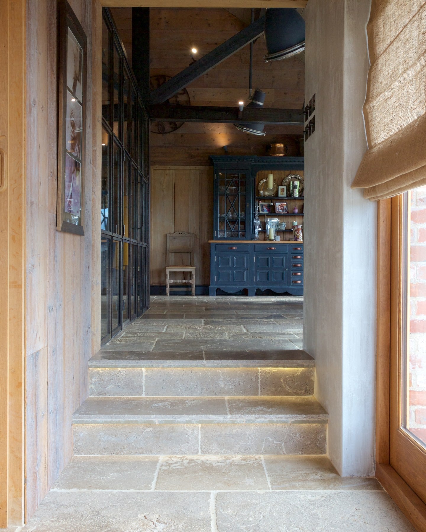 Vieux Bourgogne Limestone Ancient Finish