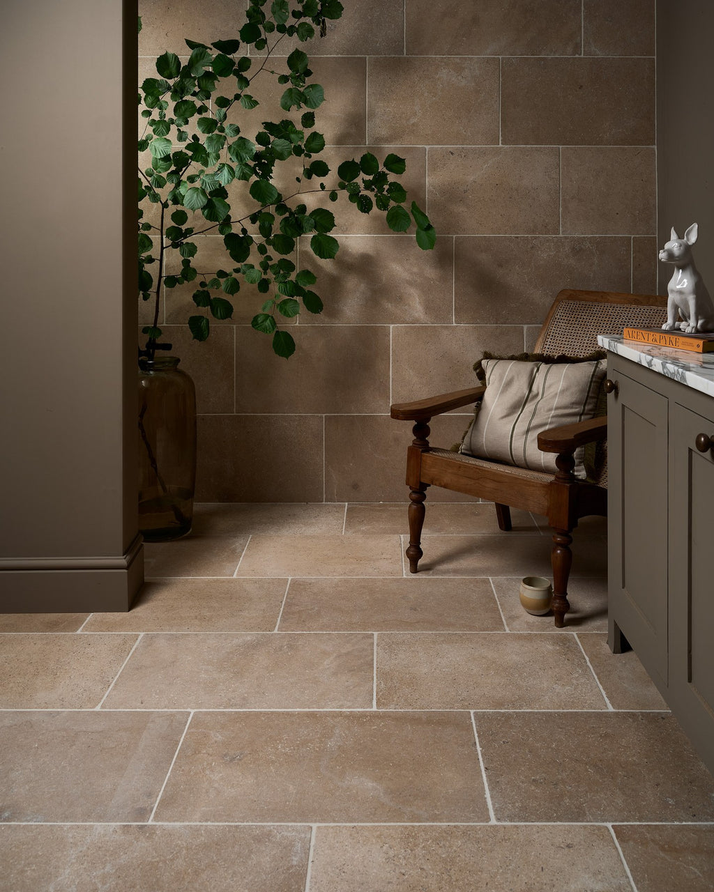 Random Interior Buscot Blend Limestone Tumbled Finish | Beige Limestone | Ca' Pietra