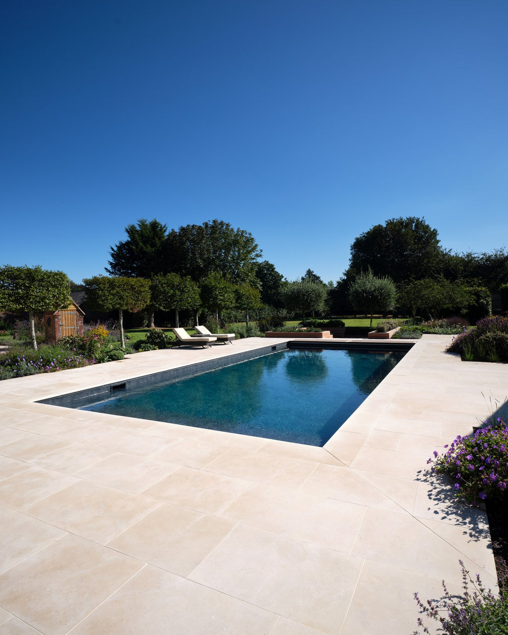 Buscot Limestone Etched Paving