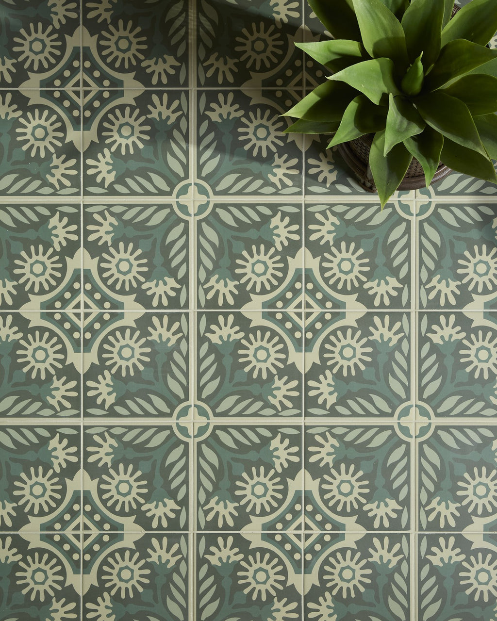 Indirah Porcelain Emerald