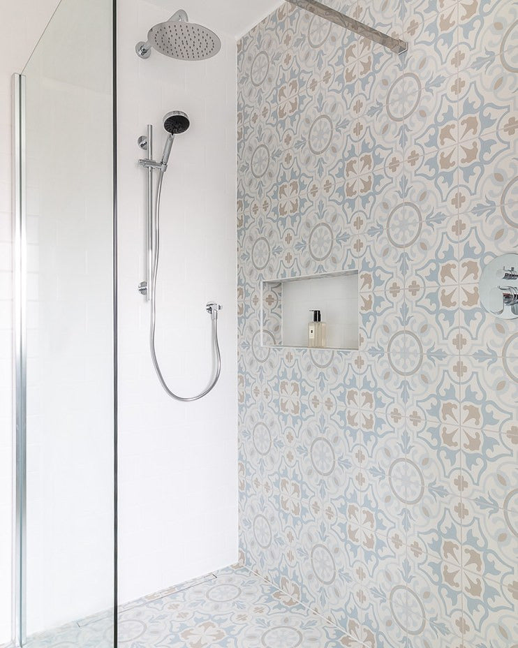Parisian Chic Porcelain Paix|||
