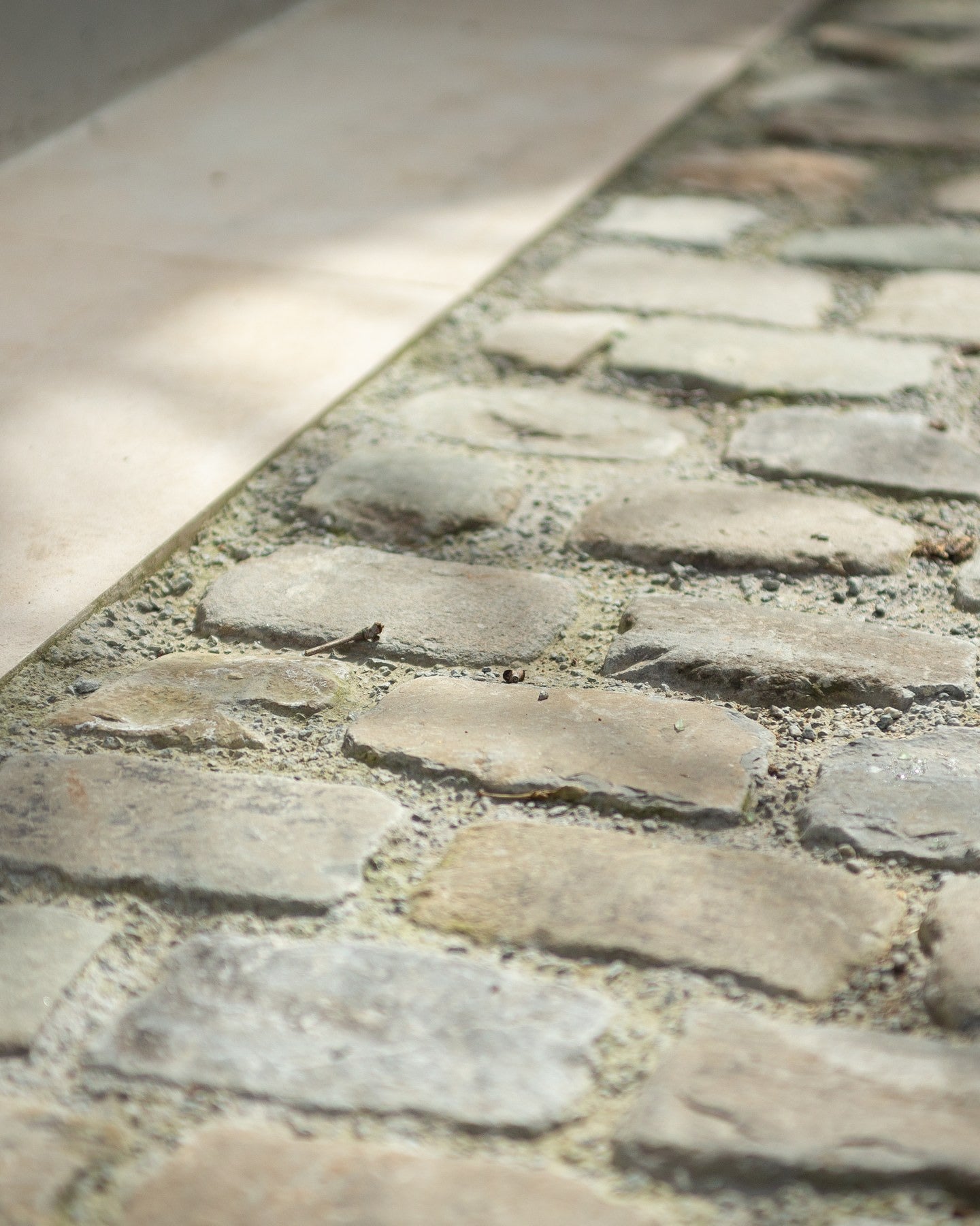 Windsor Sandstone Cobble Reclaimed & Sawn