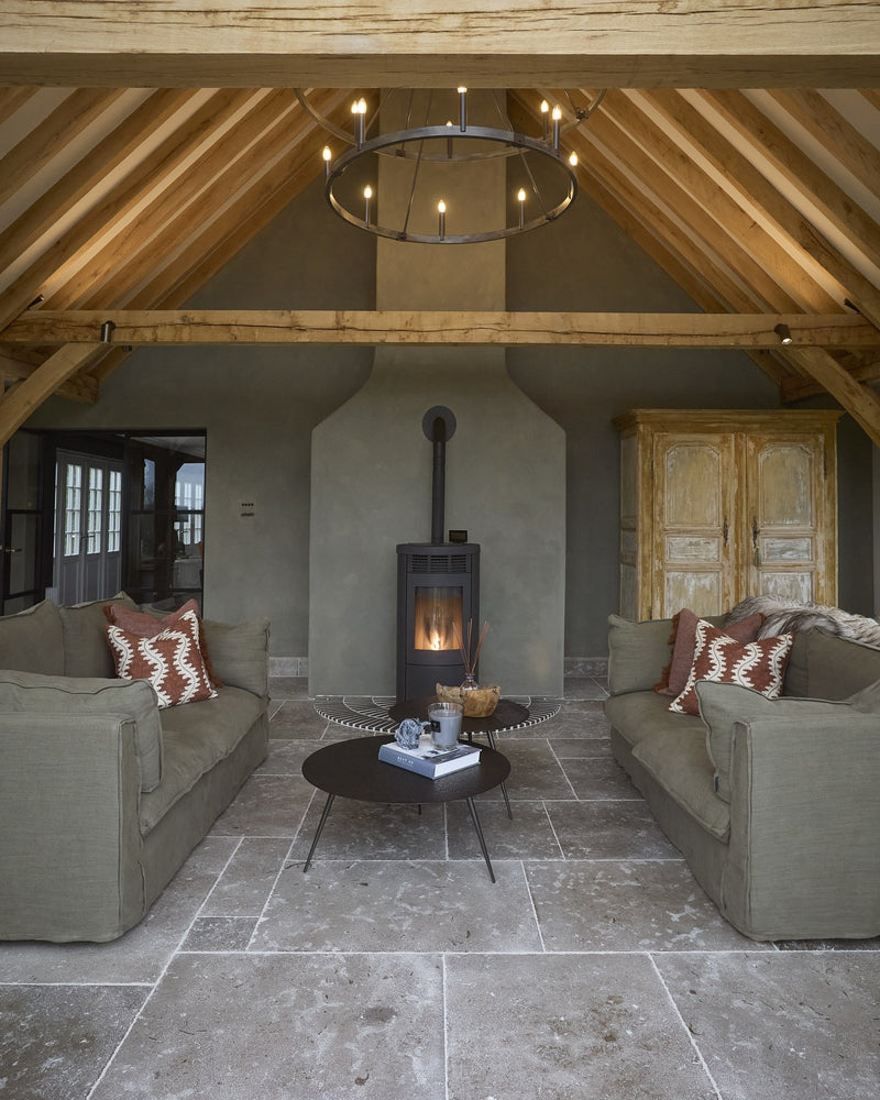 Aquitaine Limestone Seasoned Finish|||