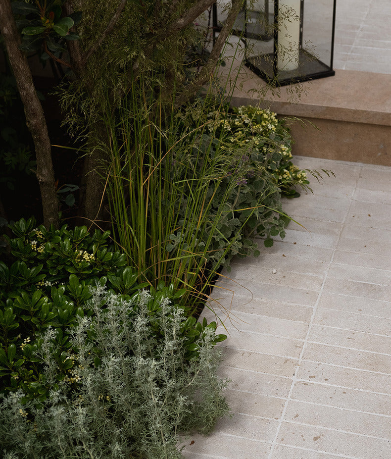 Reform Composite Stone Tumbled Bianco