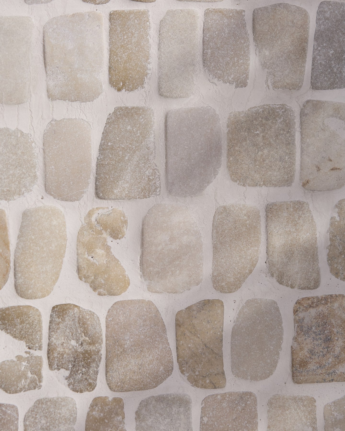 Enso Cobble Mosaic Strip Sand