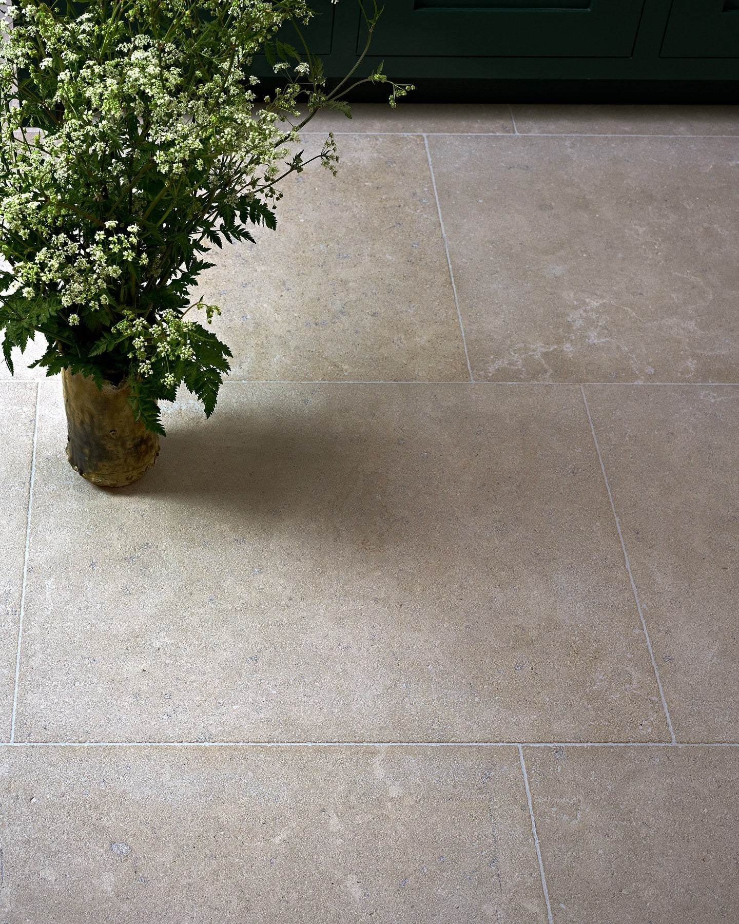 Wychwood Limestone Velvet Finish