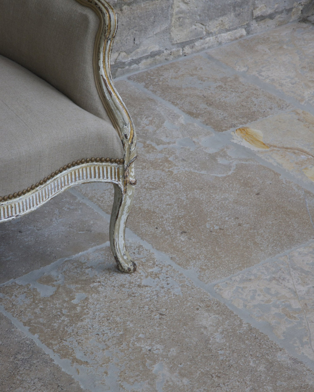 Vieux Bourgogne Limestone Artisan Antiqued Finish