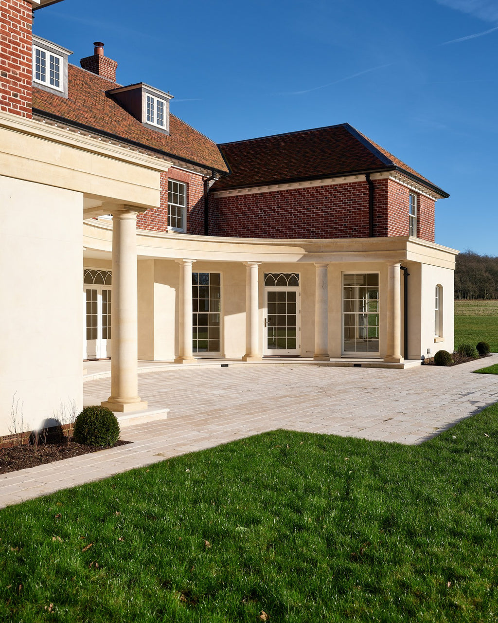 Buscot Limestone Cobble Tumbled & Etched Finish