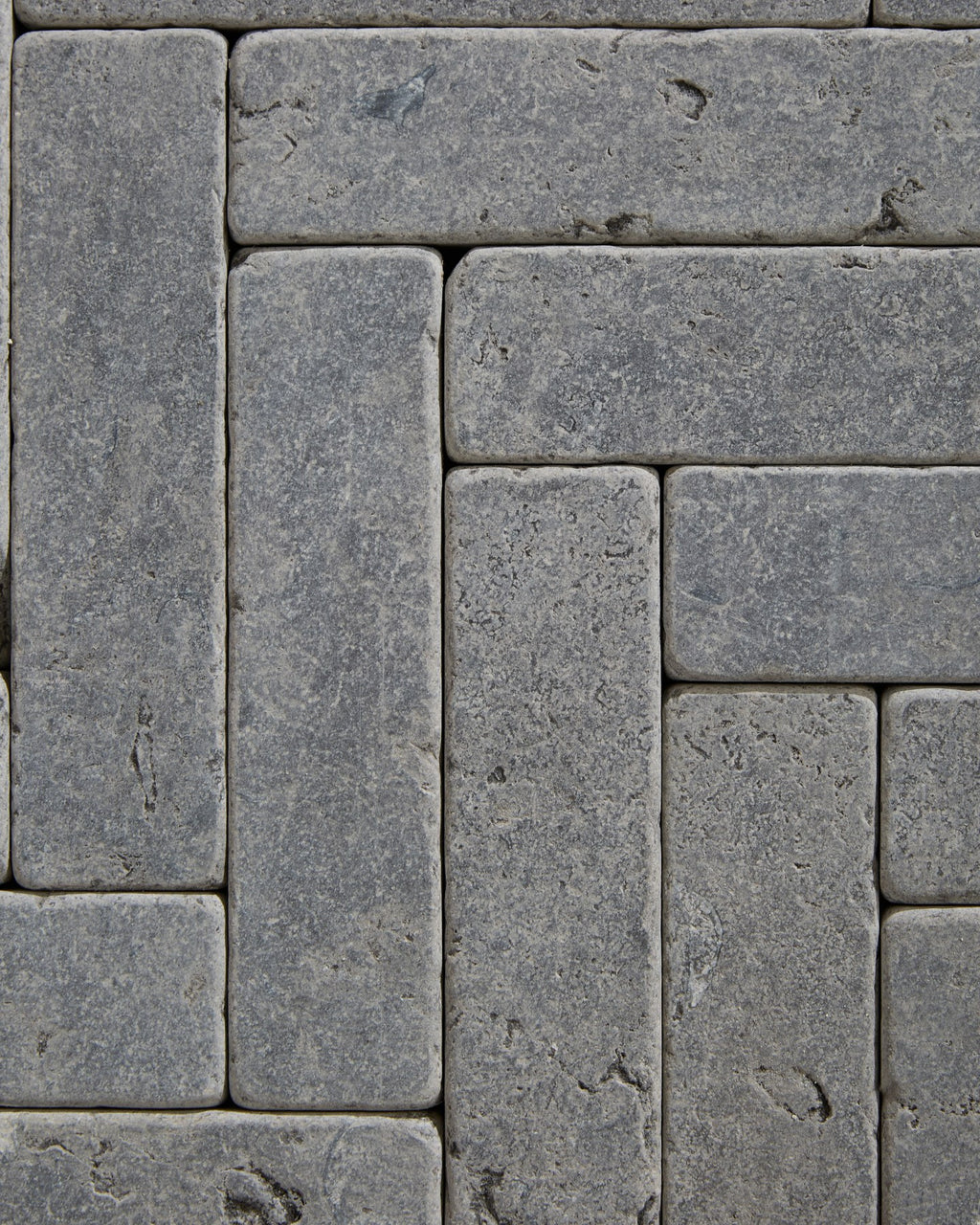Hazlebury Limestone Tumbled & Etched Klinkers
