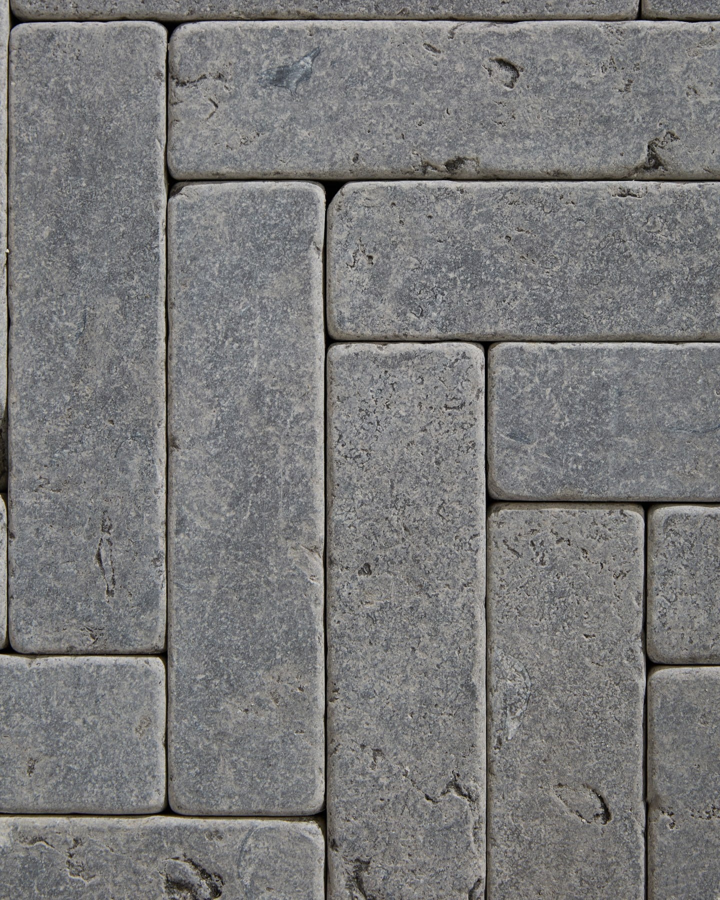 Hazlebury Limestone Tumbled & Etched Klinkers