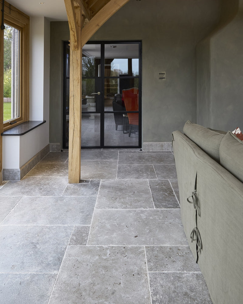 Aquitaine Limestone Seasoned Finish|||