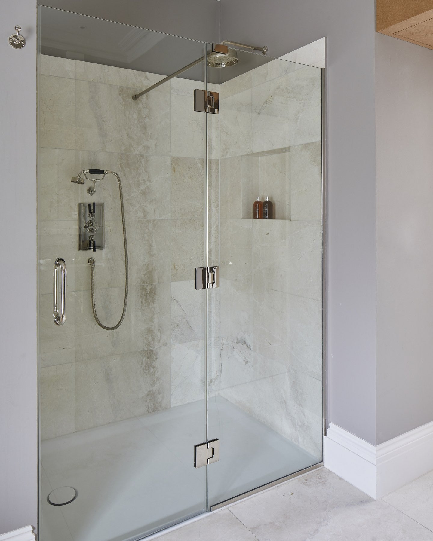 Folio Marble Honed Finish