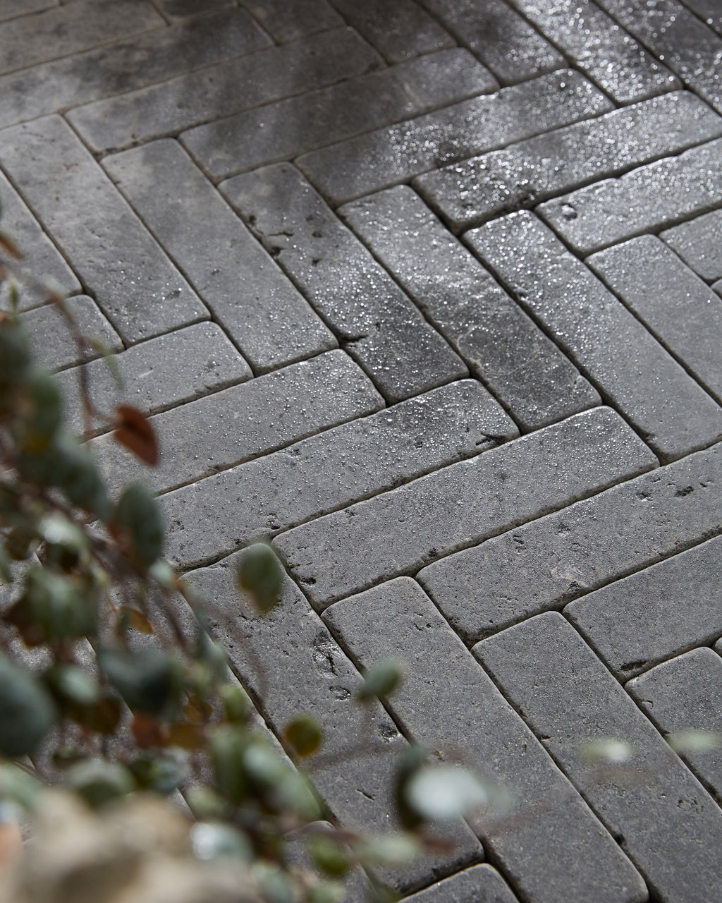 Hazlebury Limestone Tumbled & Etched Klinkers