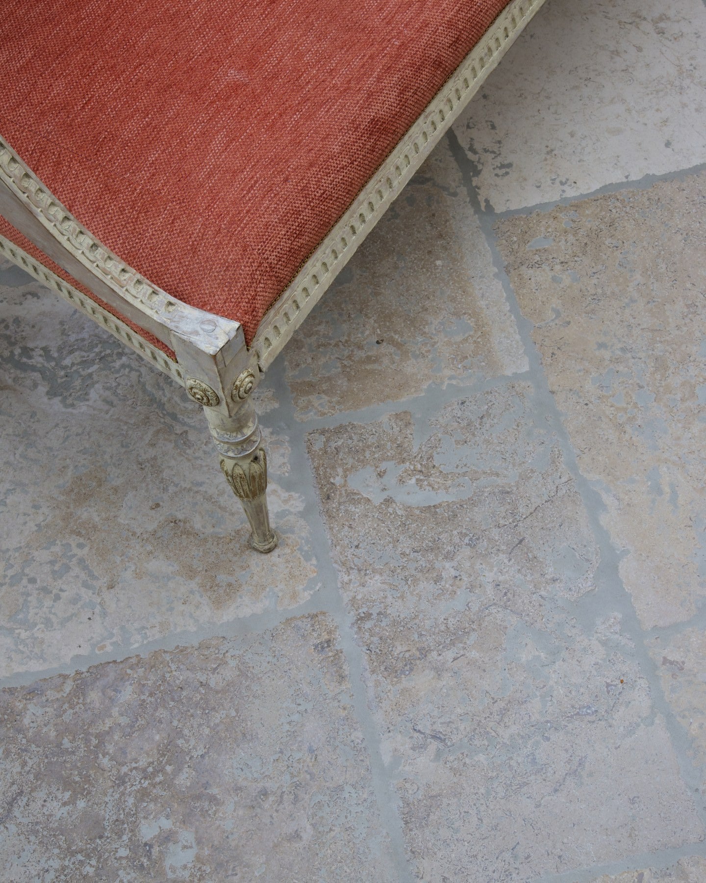 Vieux Bourgogne Limestone Artisan Antiqued Finish