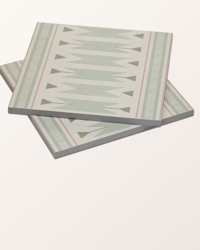 Aventuras Ziggy Border Olive Porcelain