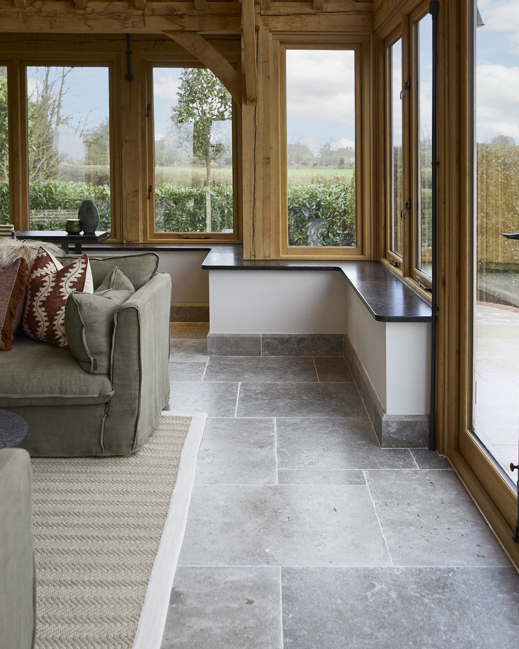 Aquitaine Limestone Seasoned Finish