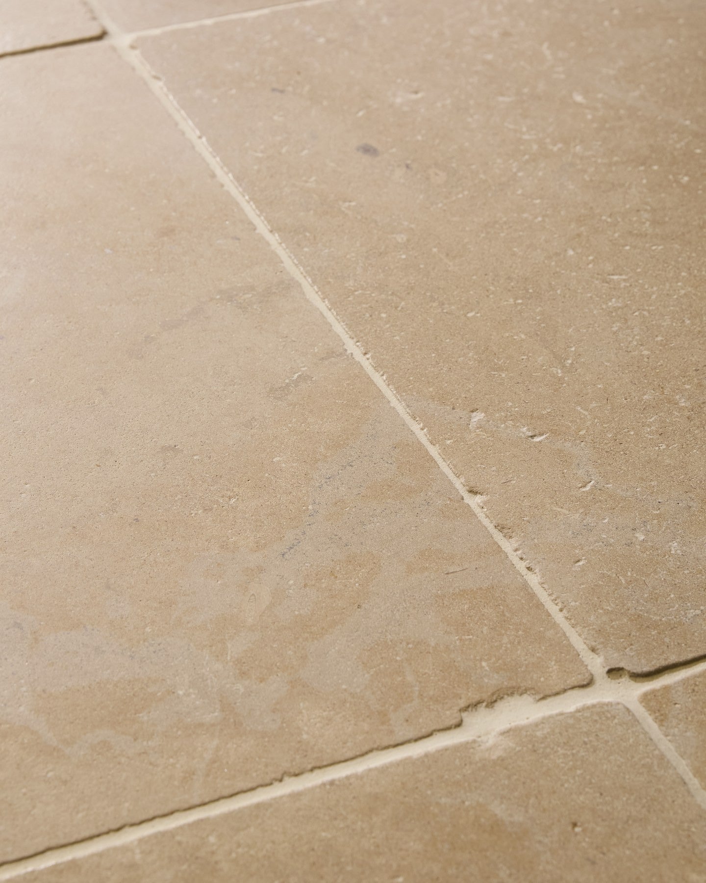 Lacock Limestone Tumbled Finish