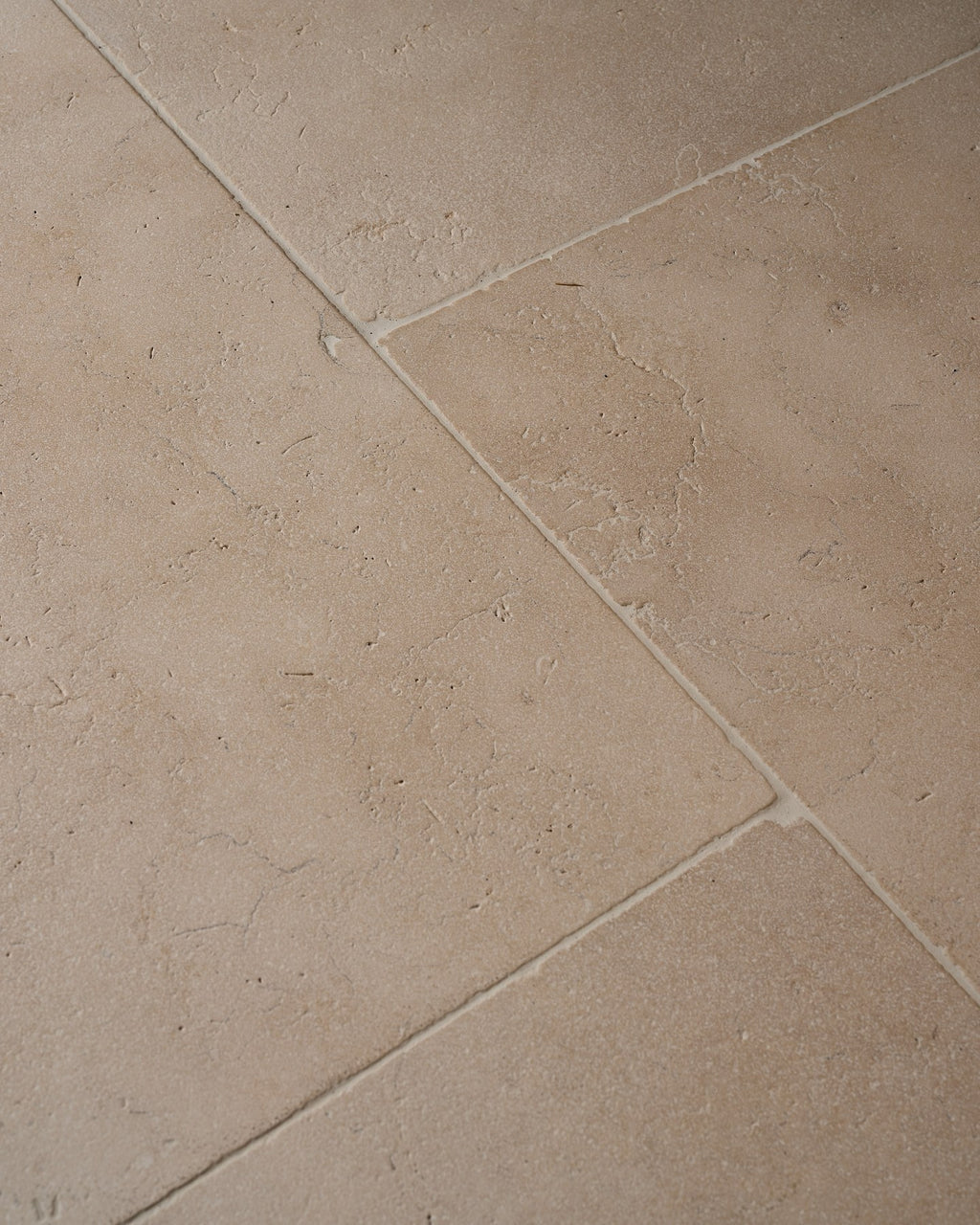 Bergamo Limestone Lightly Seasoned Finish