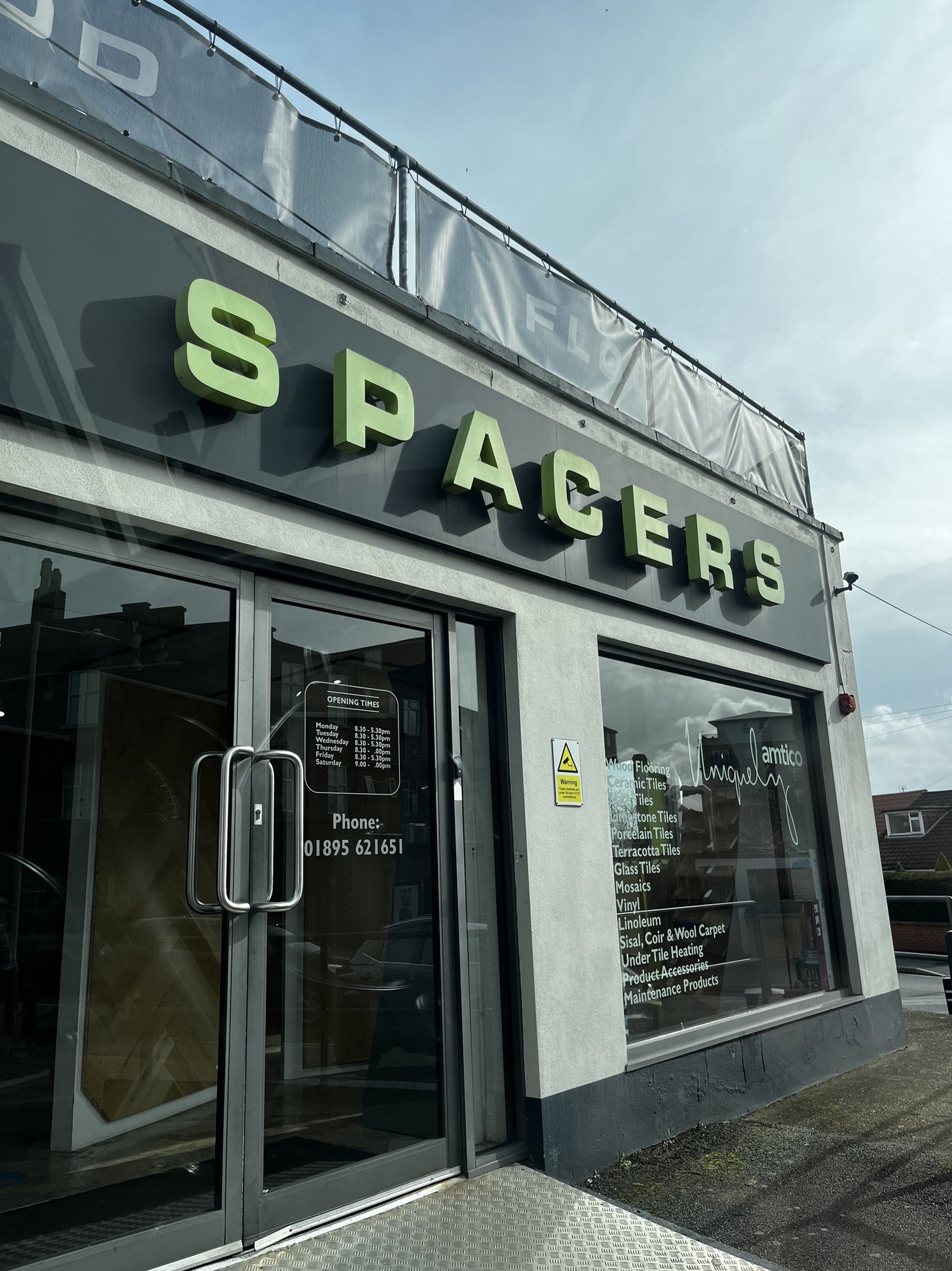 Spacers Tile & Wood Flooring Ltd gallery 3