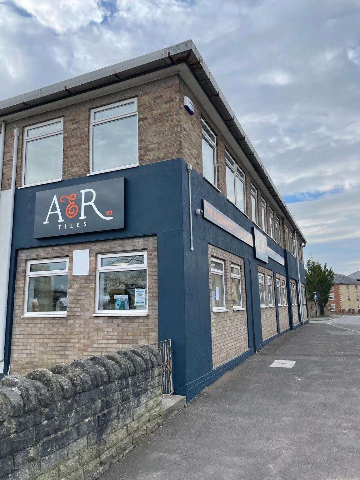 A&r Tiles Ltd gallery 4