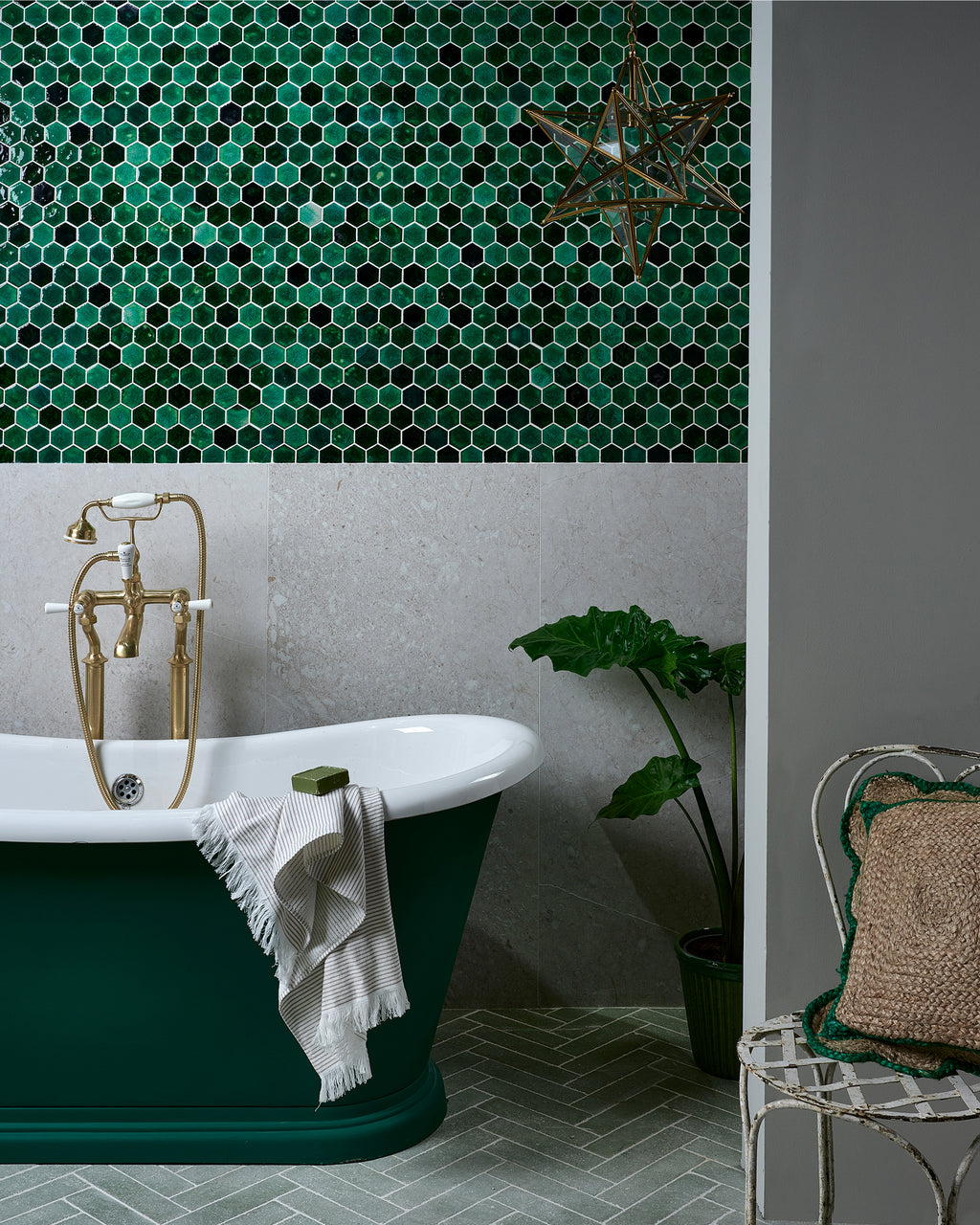 Akazu Porcelain Mosaic Emerald