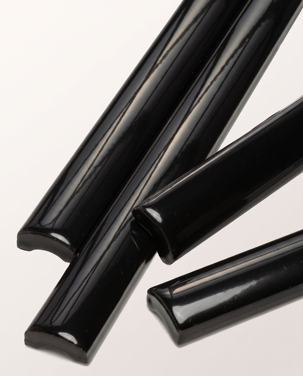 Architectural Mouldings Bead Ceramic Black