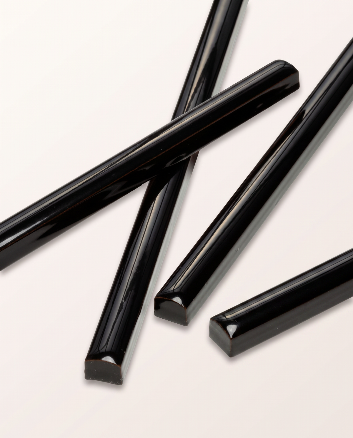 Architectural Mouldings Pencil Ceramic Black