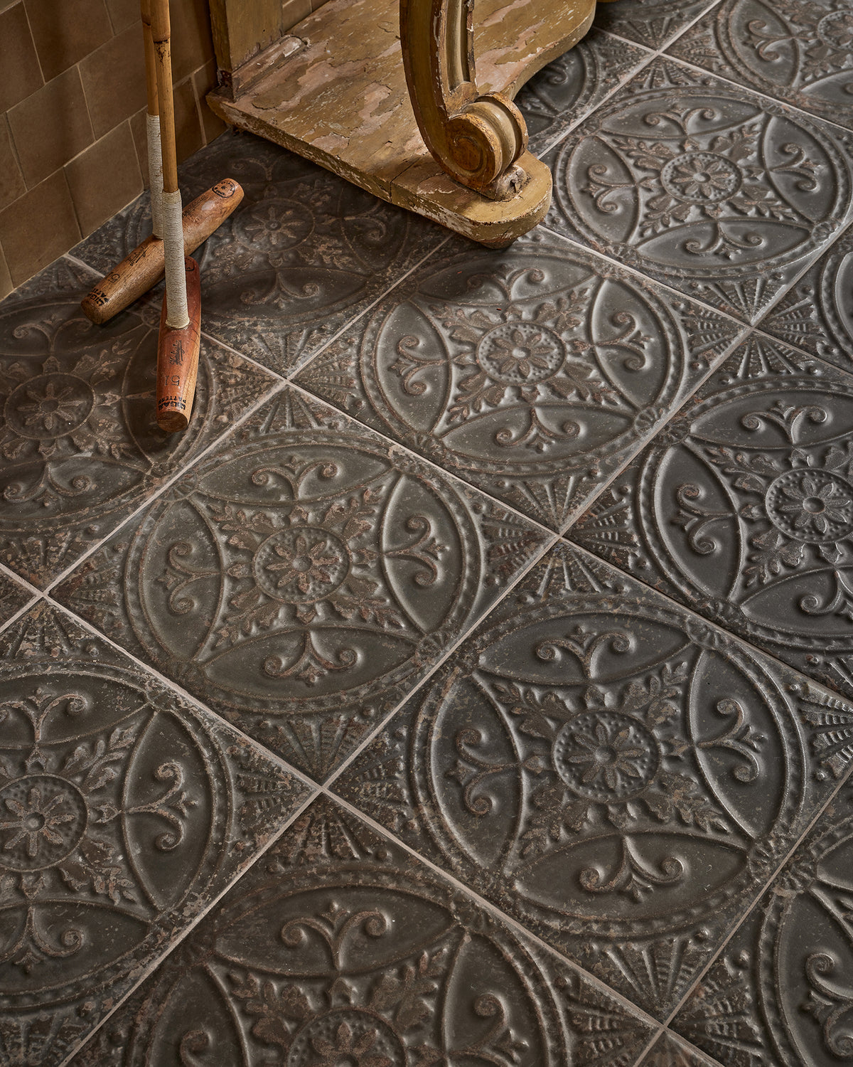 Brooklyn Embossed Ceramic