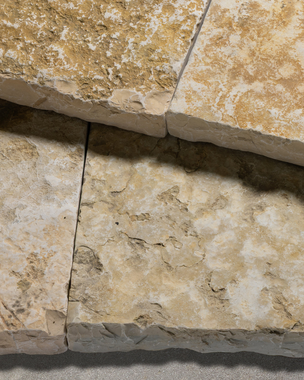 Bruton Limestone Seasoned Coping