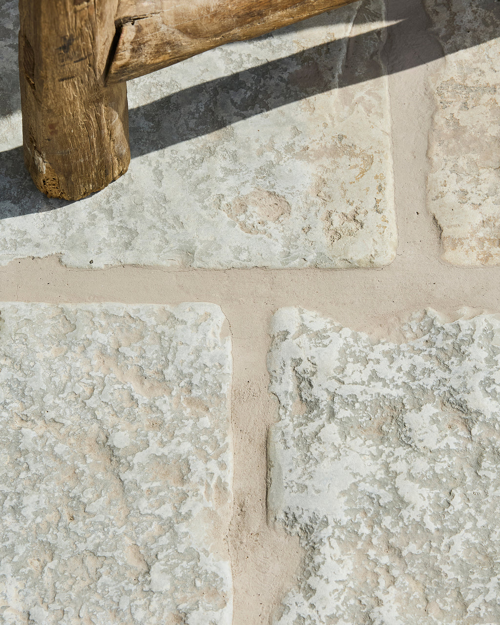 Bruton Limestone Seasoned Pavers