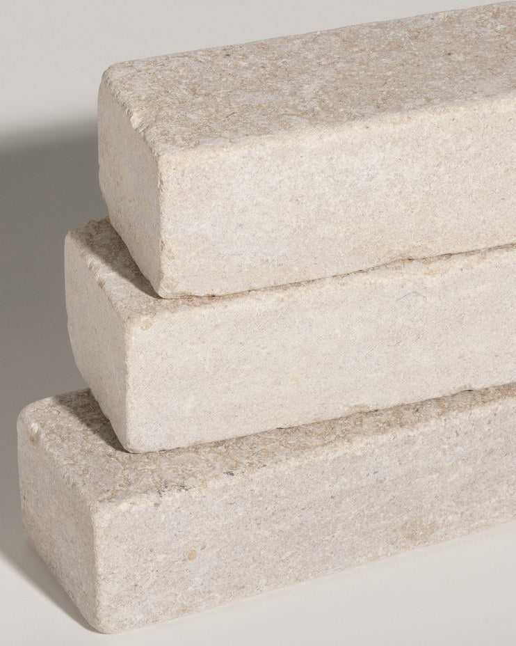 Buscot Limestone Tumbled & Etched Klinkers