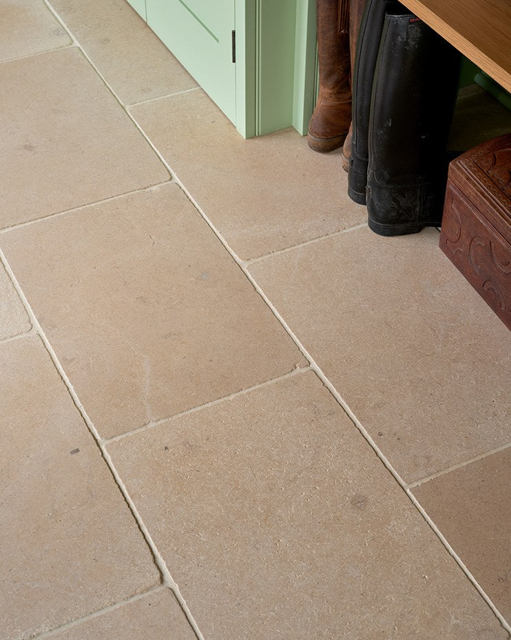 Buscot Limestone Tumbled Finish