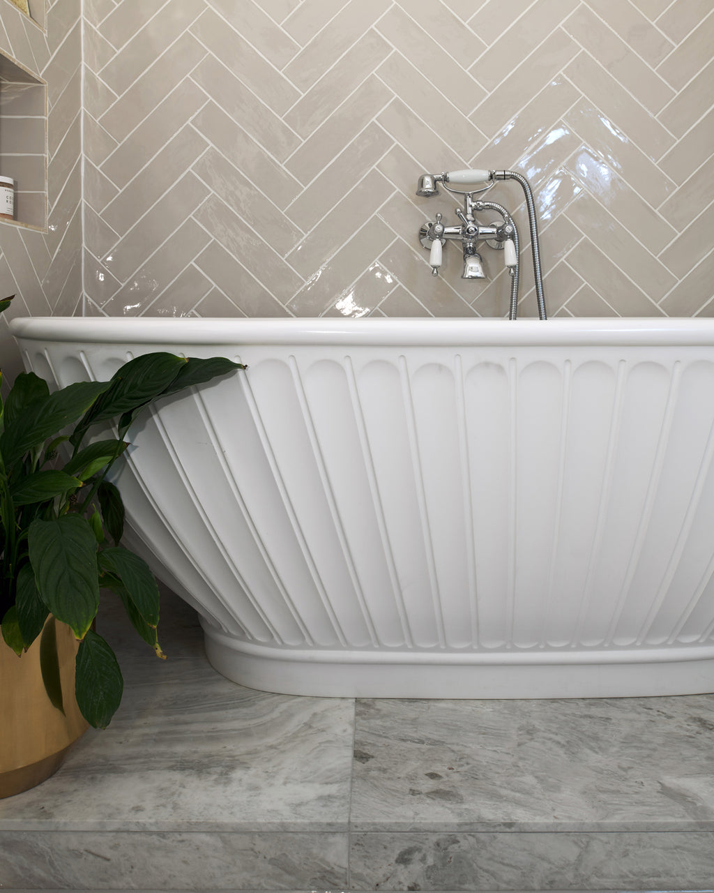 Carter Ceramic Ecru