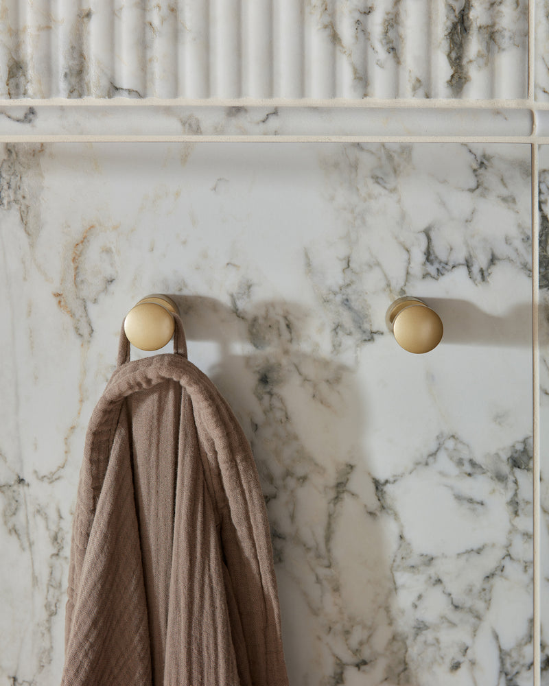Palm Springs Ceramic Italiana Plain|Credit: VADO|palm-springs-ceramic-italiana-moulding, palm-springs-ceramic-italiana-fluted
