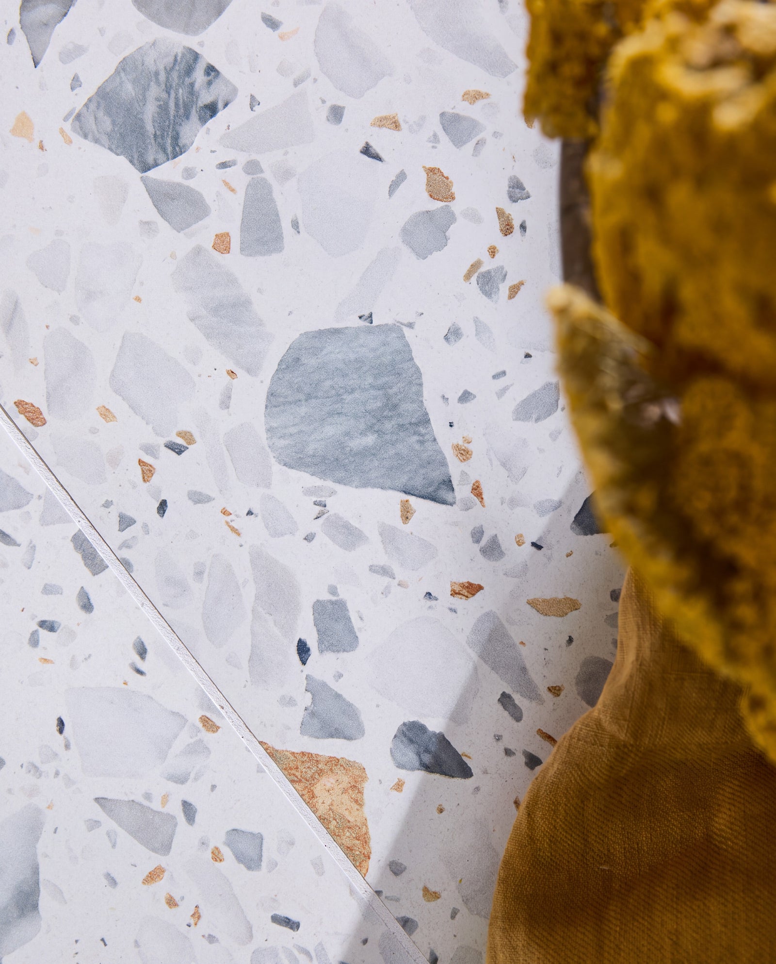 Rialto Porcelain Satin Oro