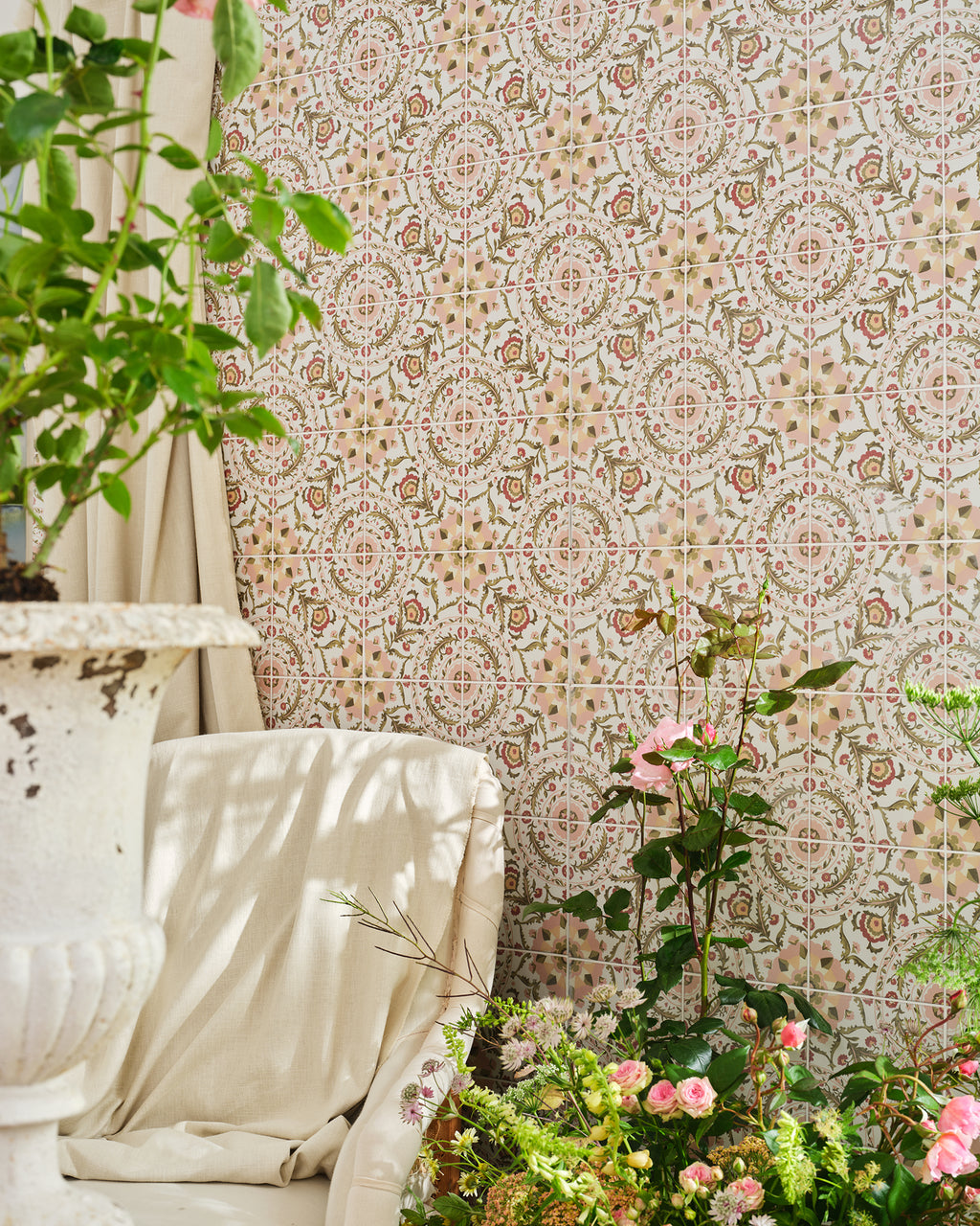 Sanderson - Anthos Pink Porcelain Pattern
