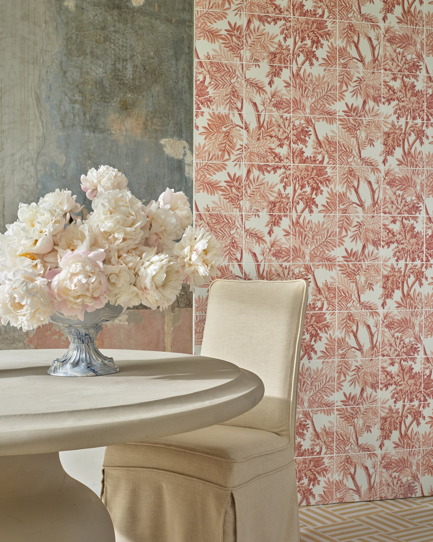 Sanderson - Tapestry Trees Berry Mural Porcelain